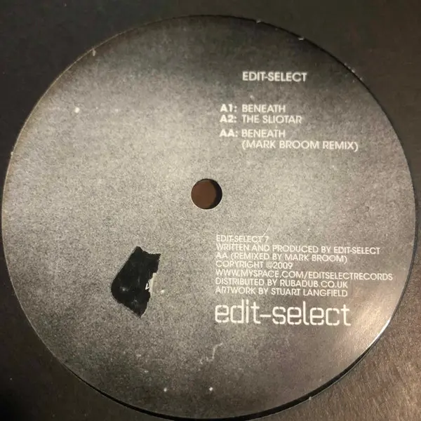 Beneath / The Sliotar