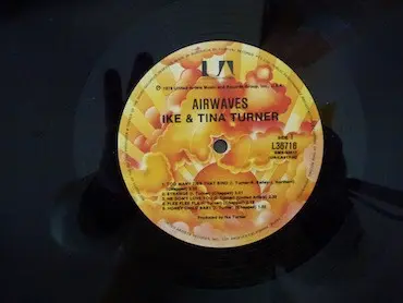 Ike & Tina Turner - Airwaves, Funk / Soul, Funk, Soul, 1978 - United Artists Records, Australia, Vinyl 1x LP, Album