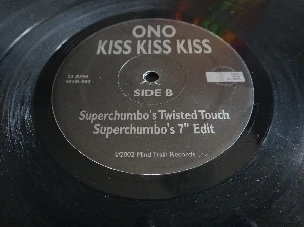 Yoko Ono - Kiss Kiss Kiss, Electronic, Progressive House, Tribal House, 2002 - Mind Train Records, US, Vinyl 1x 12"
