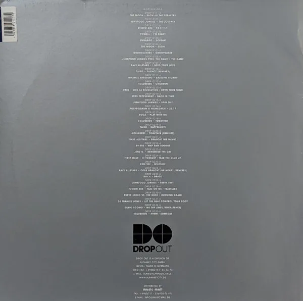 Album cover for Raumpatrouille (Drop That Space) by Space Invaders (3)