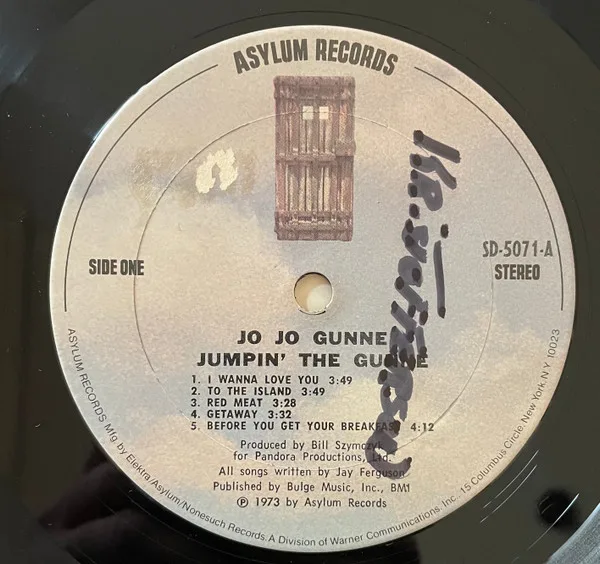 Album cover for Jumpin' The Gunne by Jo Jo Gunne