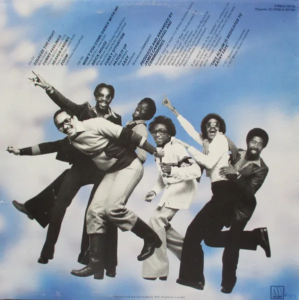 Album cover for Commodores Zoom by Commodores