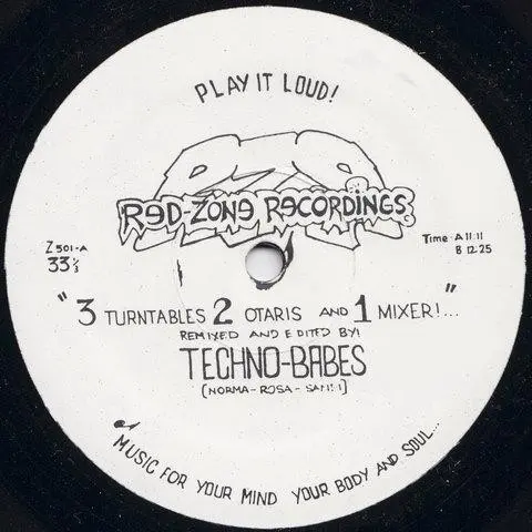 3 Turntables 2 Otaris And 1 Mixer!...