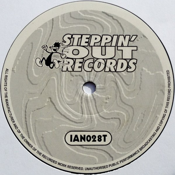 Outer Rhythm - Piano Madness, Electronic, Happy Hardcore, House, Techno, 1995 - Steppin' Out Records, UK, Vinyl 1x 12", 45 RP